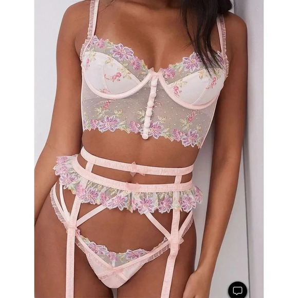 New For Love & Lemons April Bloom Garter Belt Size Medium - Picture 2 of 11